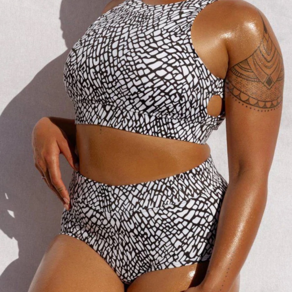 CXIX Cheeky shorts